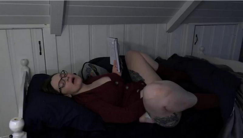 Bettie Bondage Mom Found Your Journal JOI | PornHoarder.tv