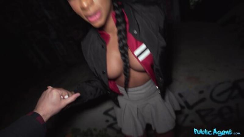 PublicAgent Malia Lenoir (15-07-2025) 1080p